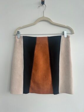 Le Lis Colorblock Mini Skirt in Blush, Black & Rust